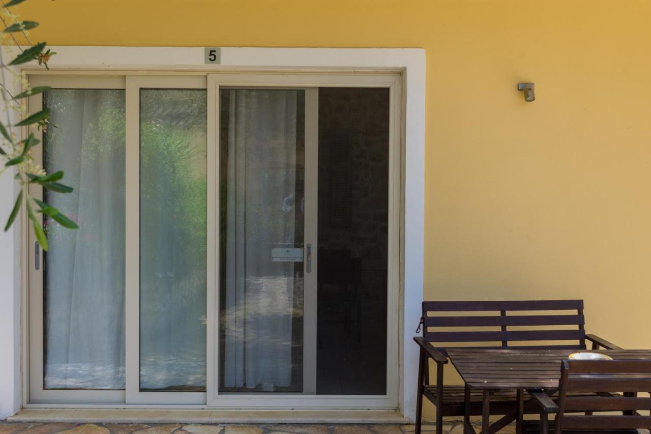 Villa Elaia Suites & Apartments No.5 Γάιος Εξωτερικό φωτογραφία